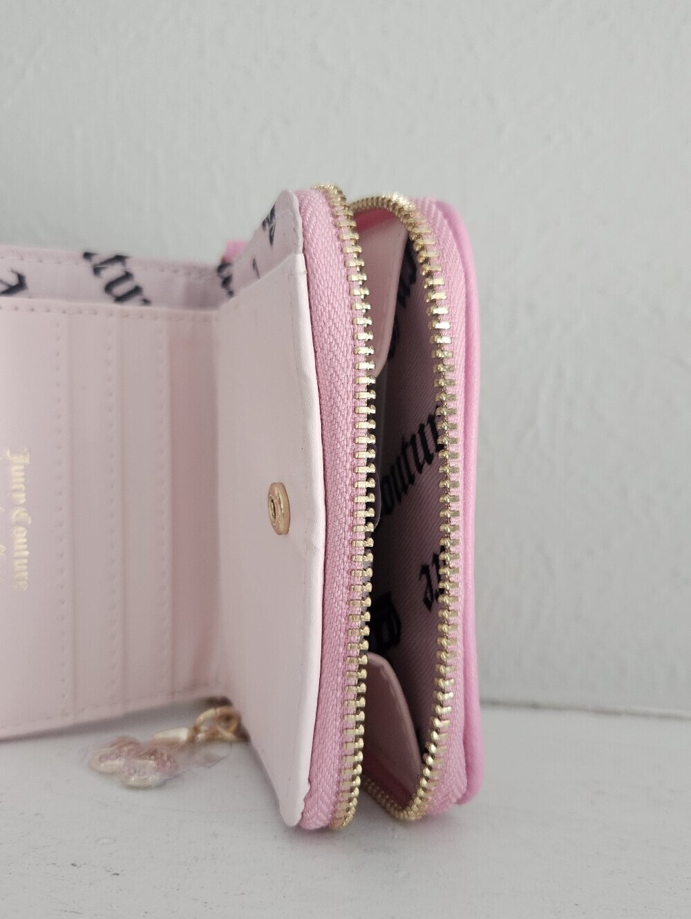 NWT Juicy Couture Retro Cherry Juicy Pink Lemonade Wallet With Wristlet Chain - Picture 5 of 8